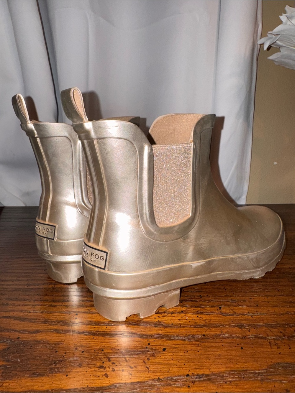 *New* London Fog Women's Metallic Gold Rain Boots - Picture 2 of 8